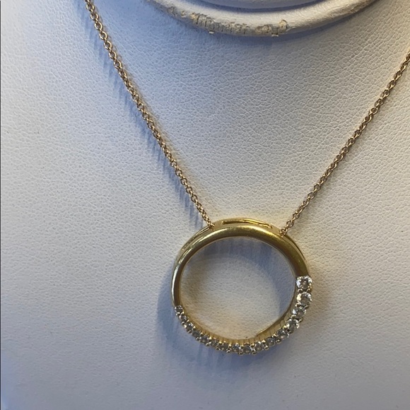 Jewelry - 14k yellow  diamond pendant